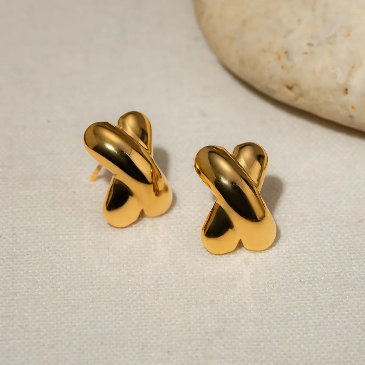 1 Pair Simple Style Classic Style Solid Color Plating 304 Stainless Steel 18K Gold Plated Ear Studs