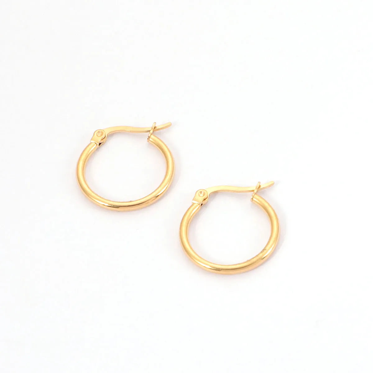 1 Pair Simple Style Classic Style Solid Color Plating 304 Stainless Steel 18K Gold Plated Earrings