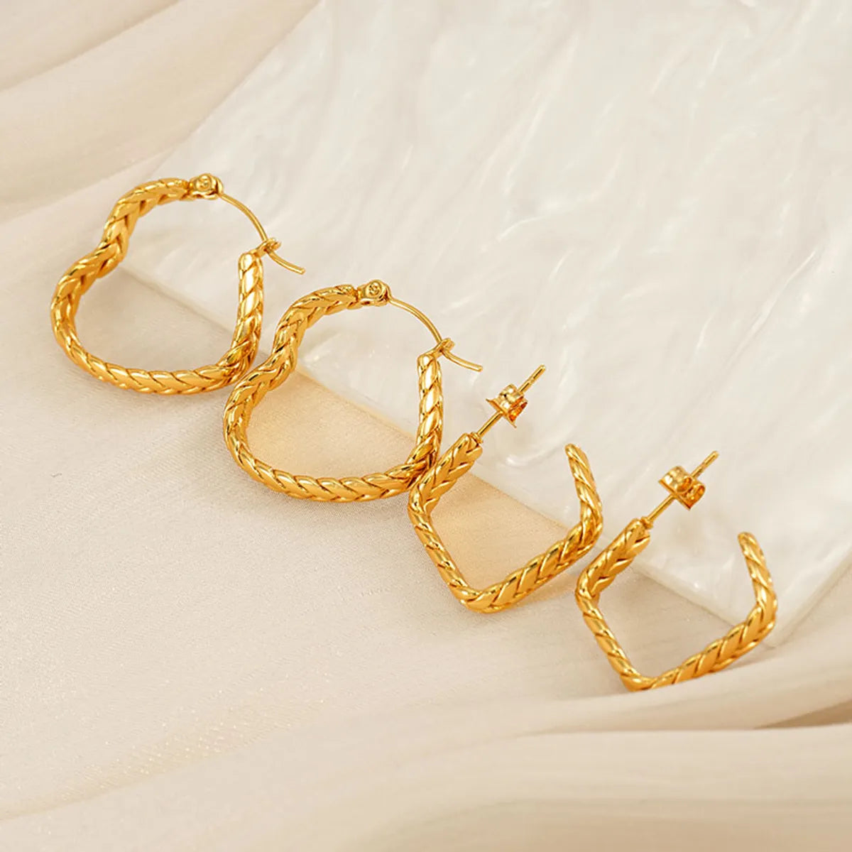 1 Pair Simple Style Classic Style Solid Color Plating 304 Stainless Steel 18K Gold Plated Earrings