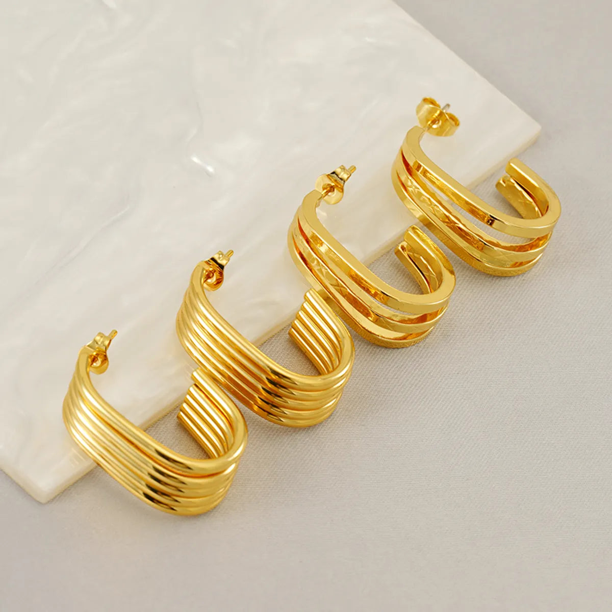 1 Pair Simple Style Classic Style Solid Color Plating 304 Stainless Steel 18K Gold Plated Earrings