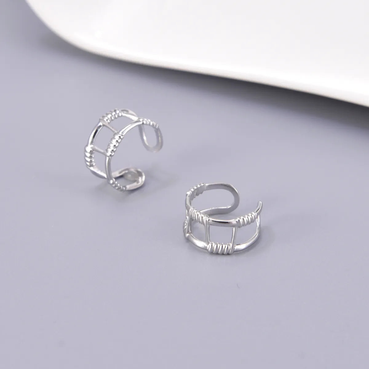 1 Pair Simple Style Classic Style Solid Color Plating 304 Stainless Steel Titanium Steel 18K Gold Plated Ear Cuffs