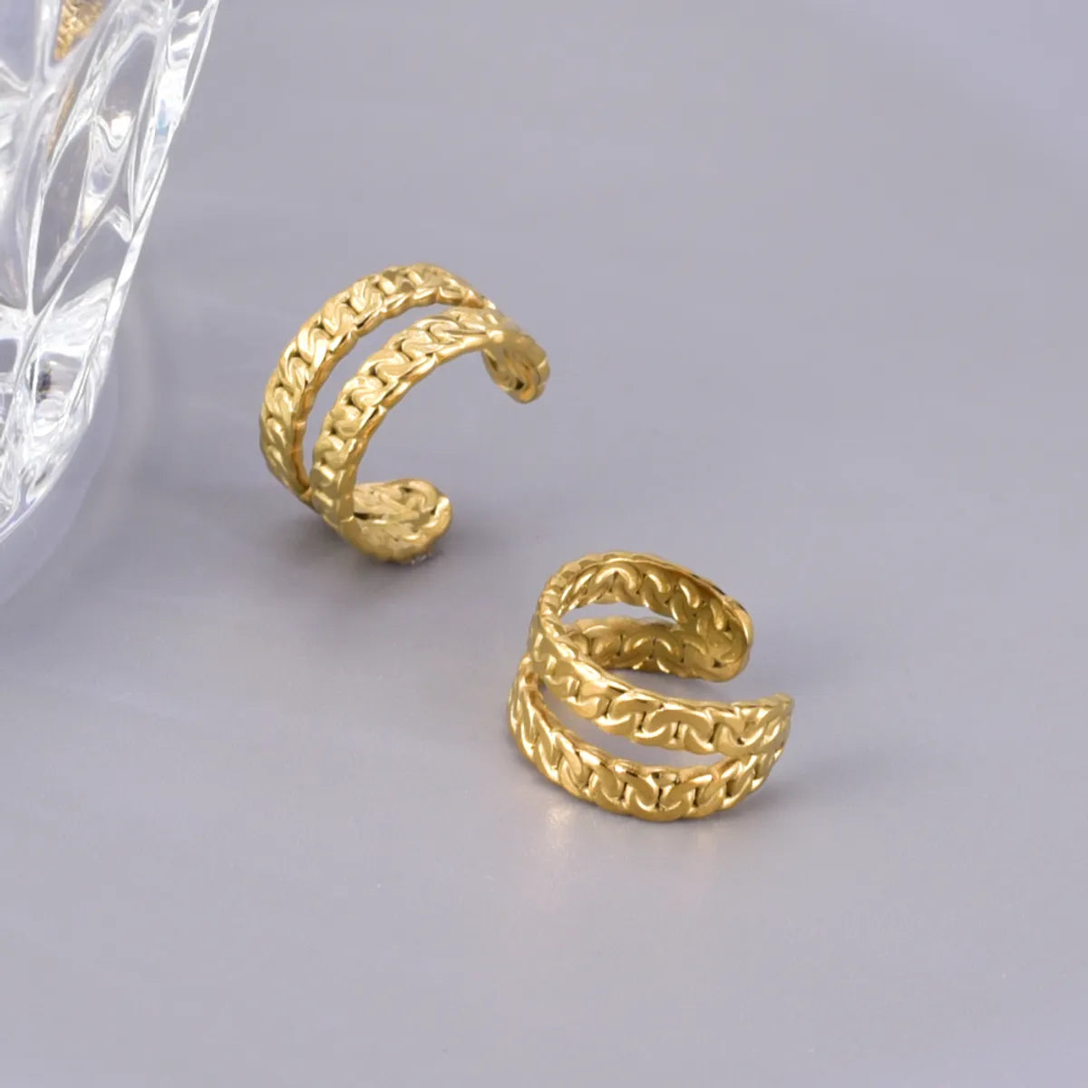 1 Pair Simple Style Classic Style Solid Color Plating 304 Stainless Steel Titanium Steel 18K Gold Plated Ear Cuffs