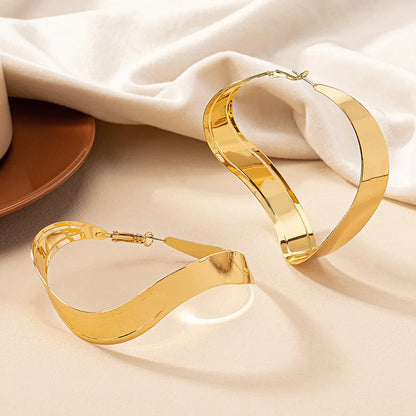 1 Pair Simple Style Classic Style Solid Color Plating Alloy 14k Gold Plated Earrings