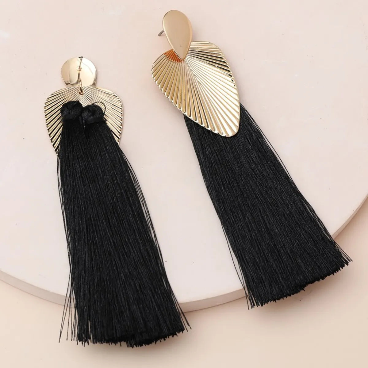 1 Pair Simple Style Classic Style Solid Color Plating Alloy Gold Plated Drop Earrings