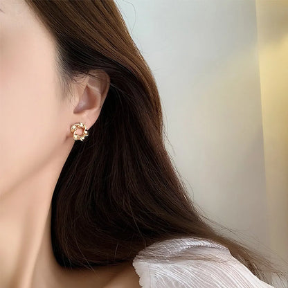 1 Pair Simple Style Classic Style Solid Color Plating Alloy Gold Plated Ear Studs