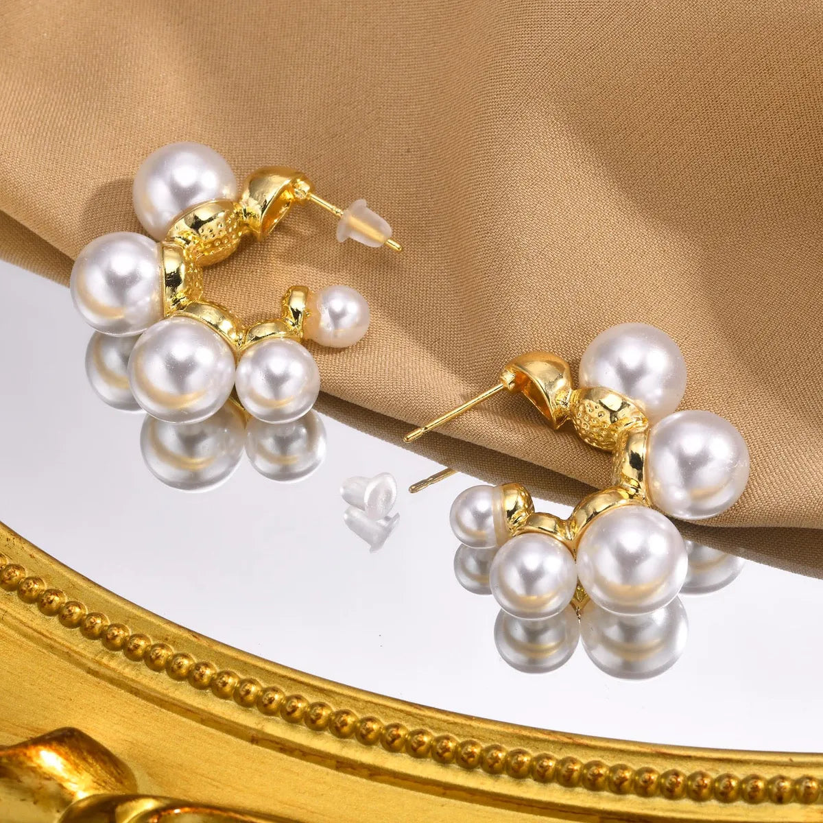 1 Pair Simple Style Classic Style Solid Color Plating Inlay Stainless Steel Artificial Pearls 18K Gold Plated Ear Studs