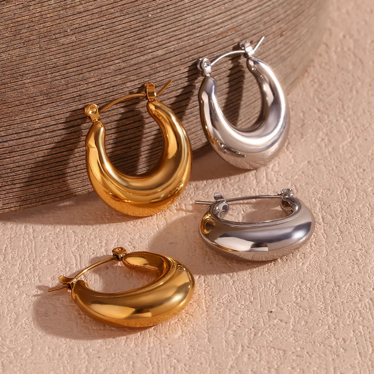 1 Pair Simple Style Classic Style Solid Color Plating Stainless Steel 18k Gold Plated Hoop Earrings