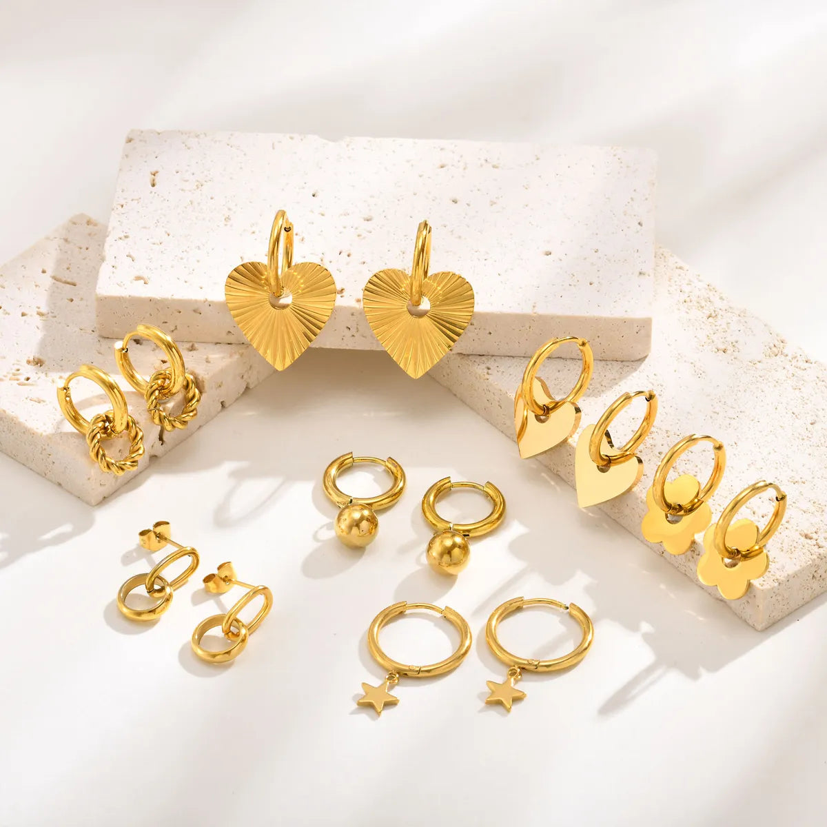 1 Pair Simple Style Classic Style Solid Color Plating 201 Stainless Steel Gold Plated Ear Studs