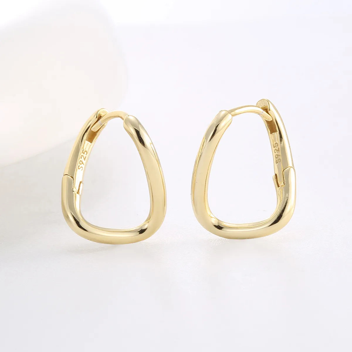 1 Pair Simple Style Classic Style Solid Color Plating Sterling Silver Earrings