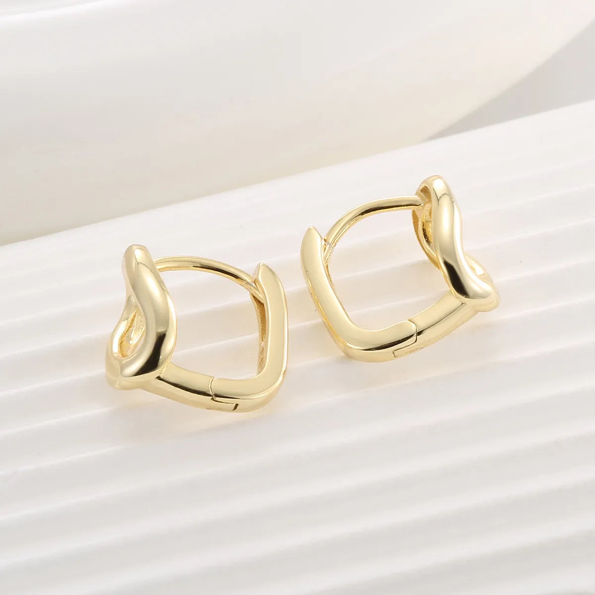 1 Pair Simple Style Classic Style Solid Color Plating Sterling Silver Earrings