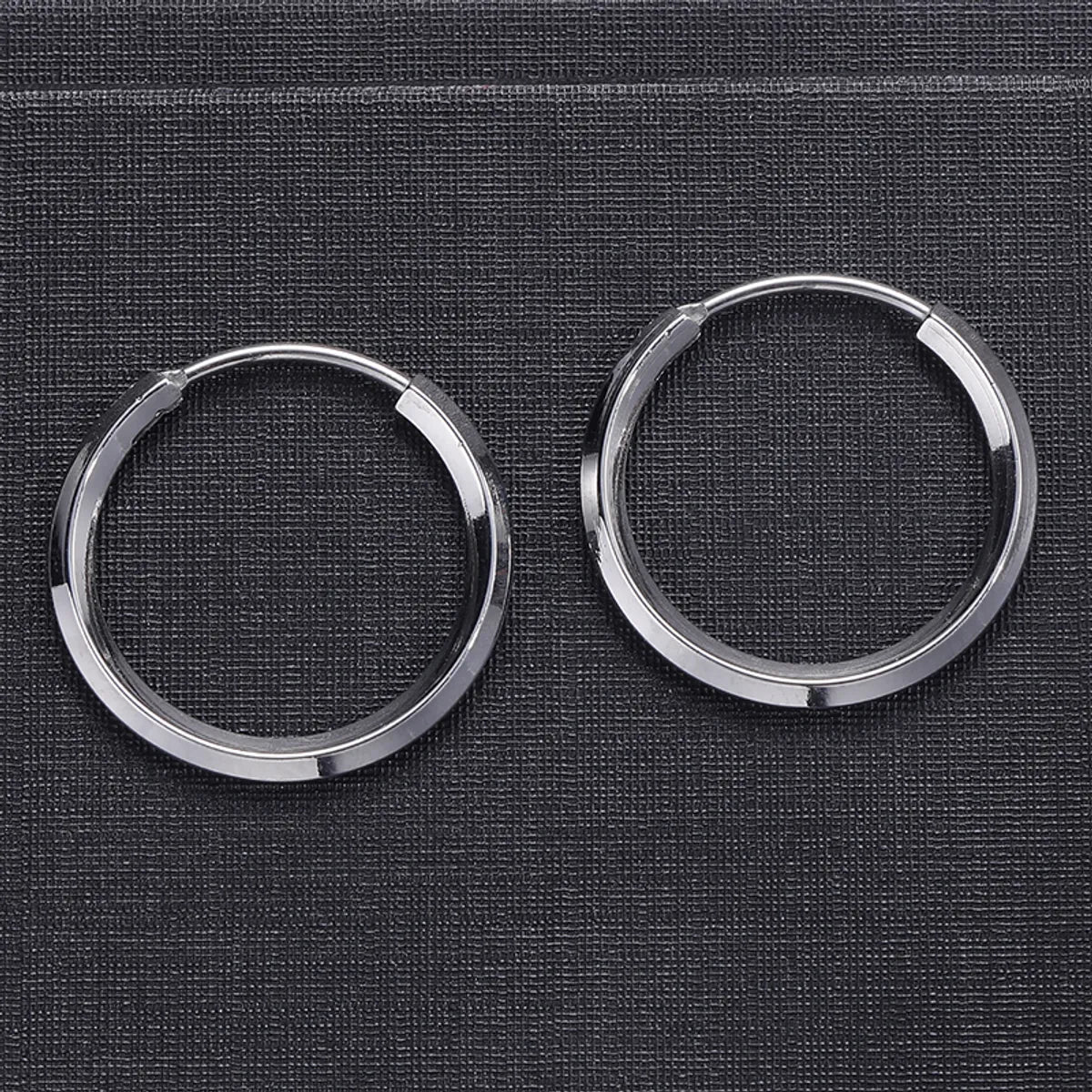 1 Pair Simple Style Classic Style Solid Color Polishing Stainless Steel Earrings