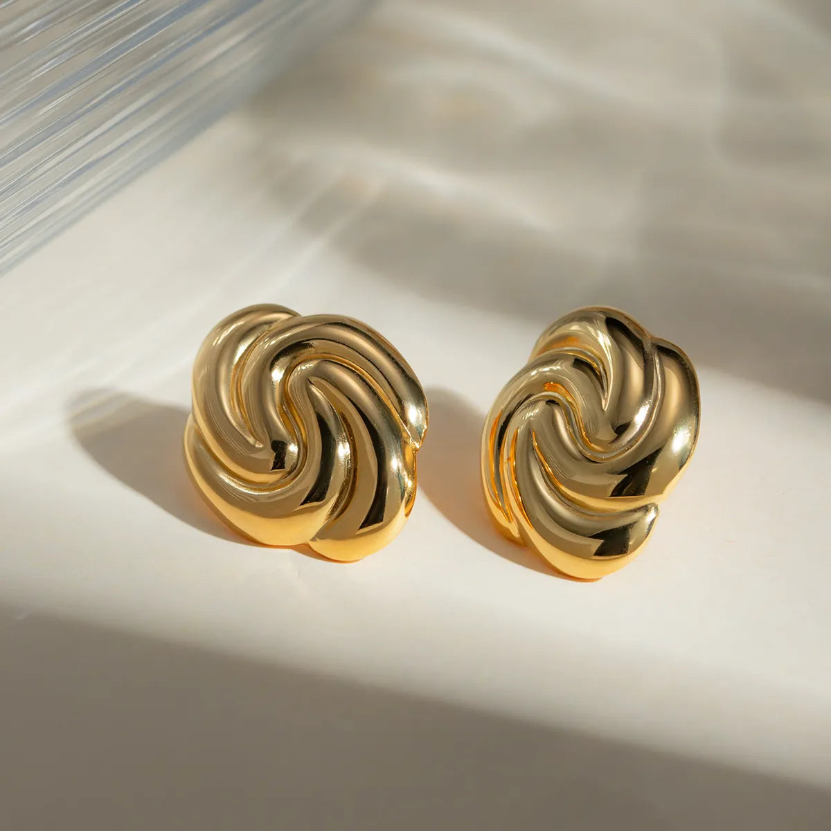 1 Pair Simple Style Classic Style Spiral Plating 304 Stainless Steel 18K Gold Plated Ear Studs