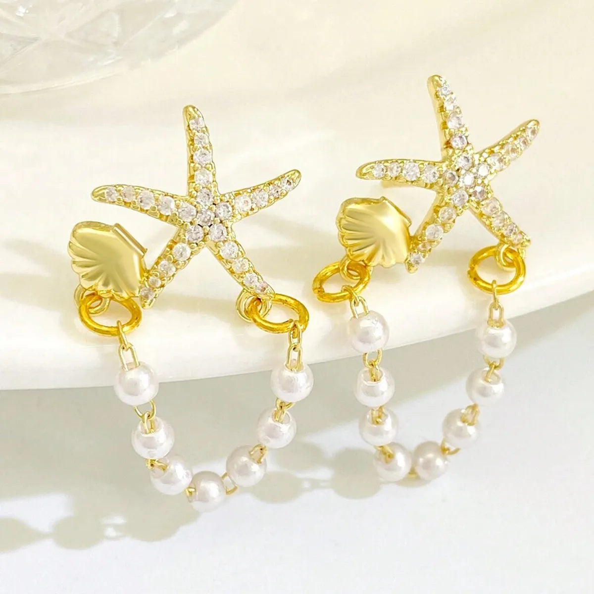 1 Pair Simple Style Classic Style Starfish Inlay Zinc Alloy Pearl Zircon Drop Earrings