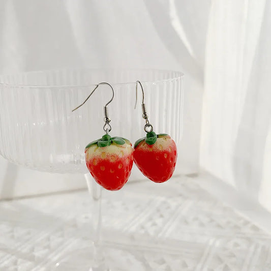 1 Pair Simple Style Classic Style Strawberry Inlay Resin Resin Drop Earrings