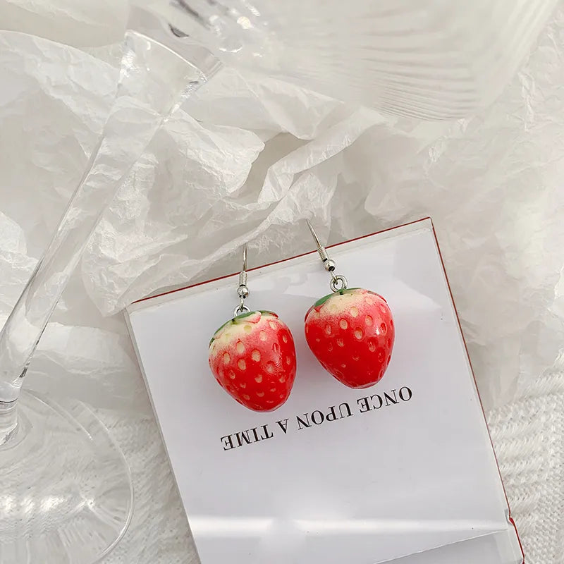 1 Pair Simple Style Classic Style Strawberry Inlay Resin Resin Drop Earrings