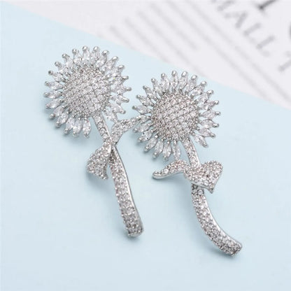 1 Pair Simple Style Classic Style Sunflower Plating Inlay Copper Zircon 18k Gold Plated Ear Studs