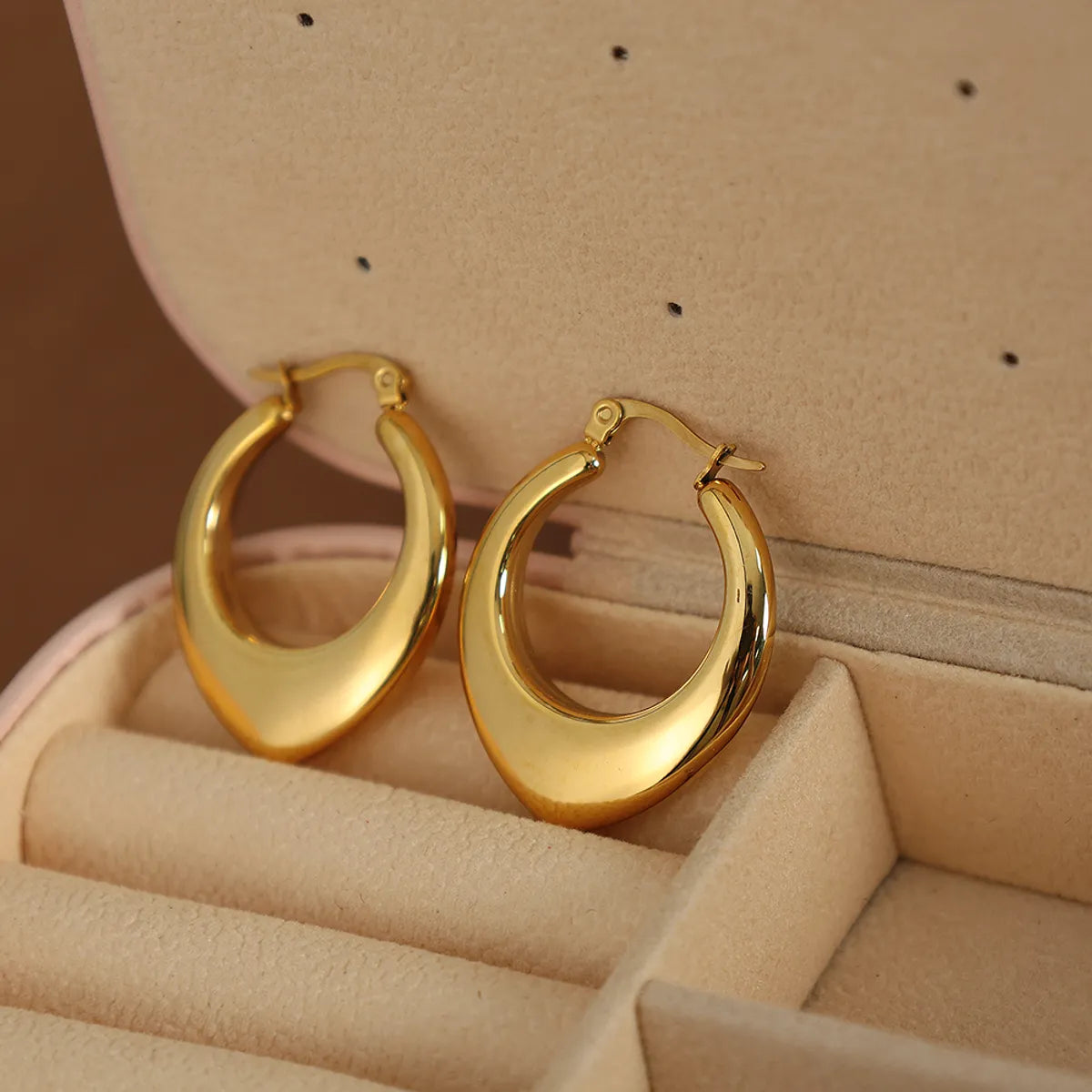 1 Pair Simple Style Classic Style U Shape Plating Titanium Steel 18k Gold Plated Earrings