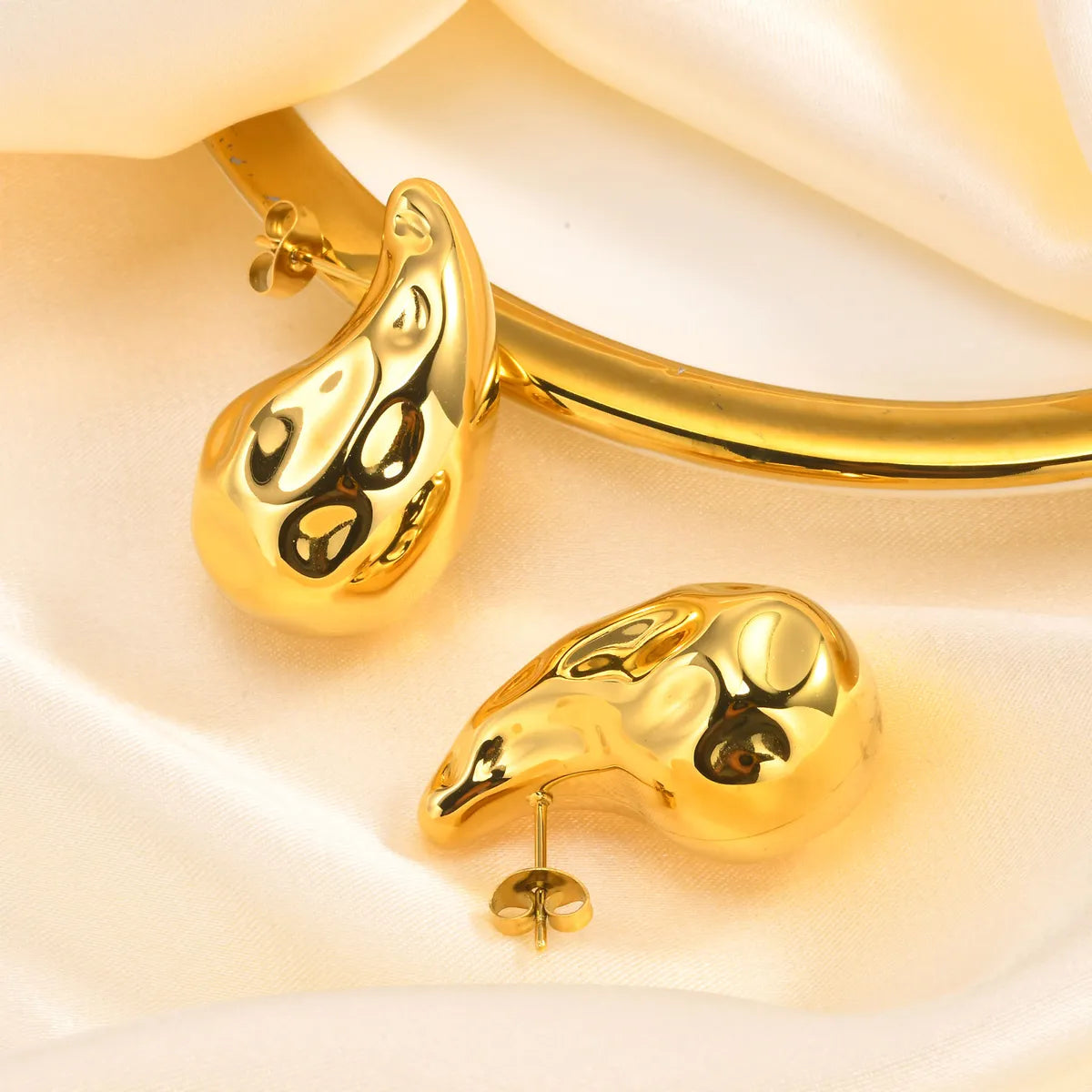 1 Pair Simple Style Classic Style Water Droplets Plating 201 Stainless Steel 18K Gold Plated Ear Studs