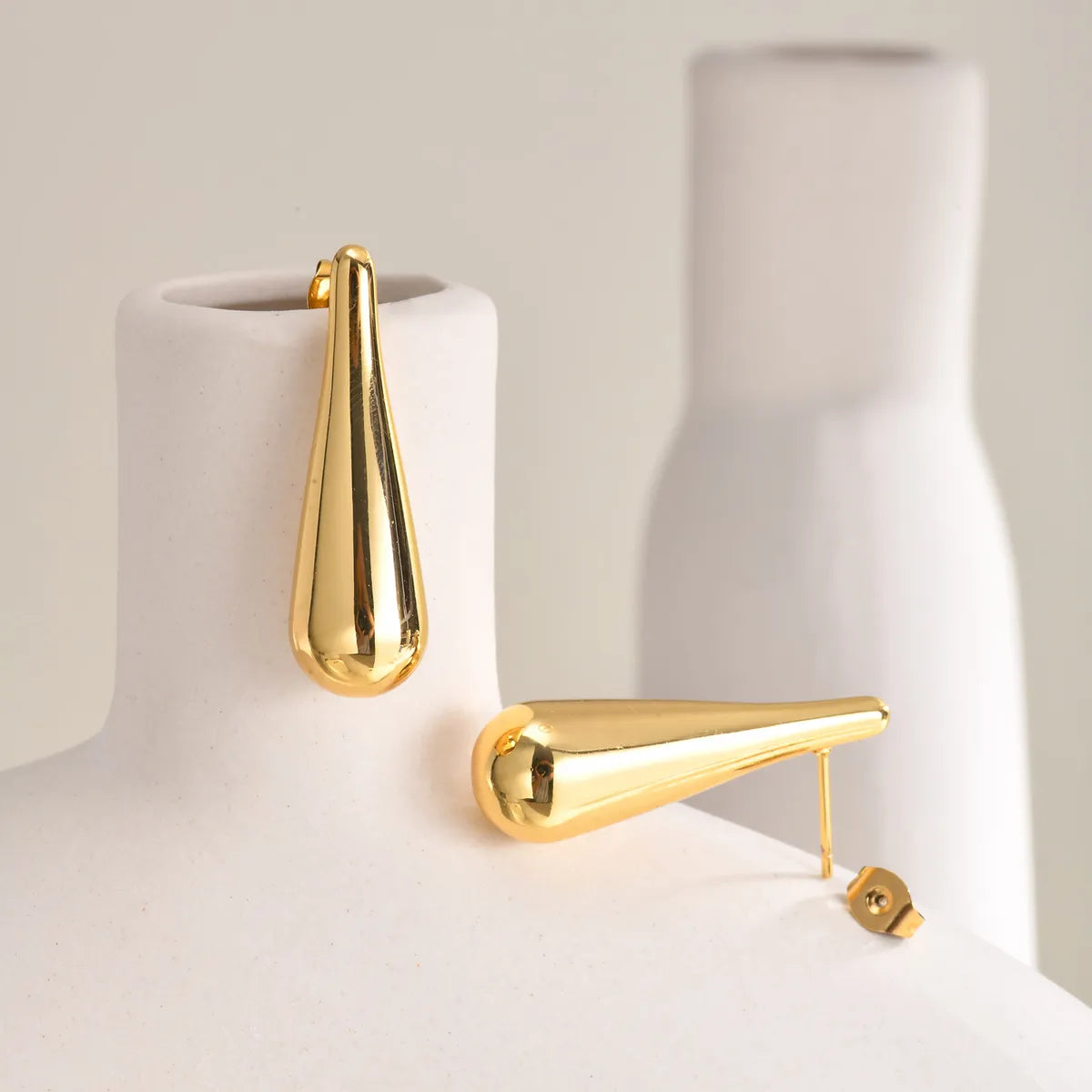 1 Pair Simple Style Classic Style Water Droplets Plating 201 Stainless Steel 18K Gold Plated Ear Studs