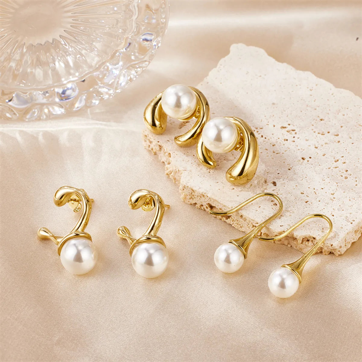 1 Pair Simple Style Classic Style Water Droplets Plating Stainless Steel Imitation Pearl 18k Gold Plated Earrings