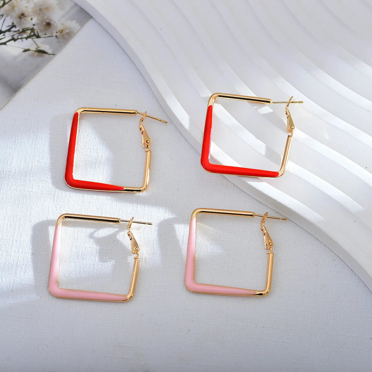 1 Pair Simple Style Color Block Enamel Copper Earrings