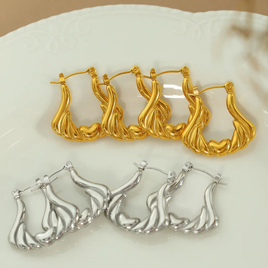 1 Pair Simple Style Commute C Shape Solid Color Plating Frill Titanium Steel 18k Gold Plated Earrings