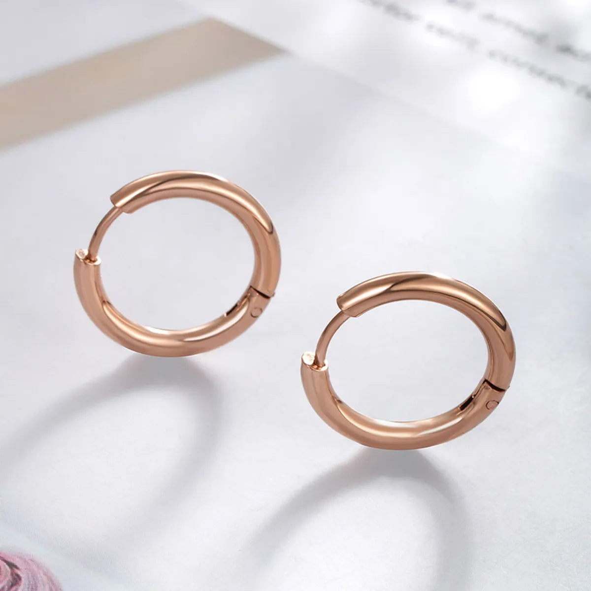 1 Pair Simple Style Commute Circle Plating Stainless Steel 14k Gold Plated 18k Gold Plated White Gold Plated Hoop Earrings