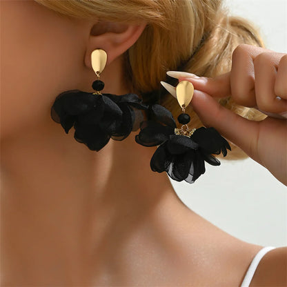 1 Pair Simple Style Commute Flower Alloy Polyester Glass Drop Earrings