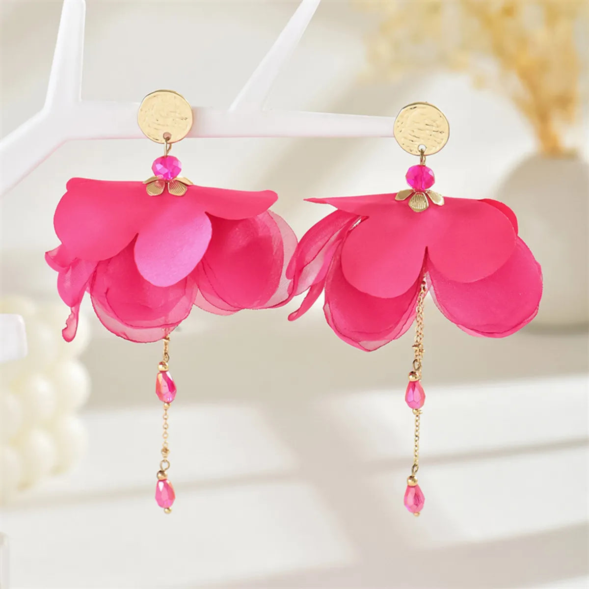 1 Pair Simple Style Commute Flower Alloy Polyester Glass Drop Earrings