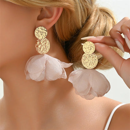 1 Pair Simple Style Commute Flower Alloy Polyester Glass Drop Earrings