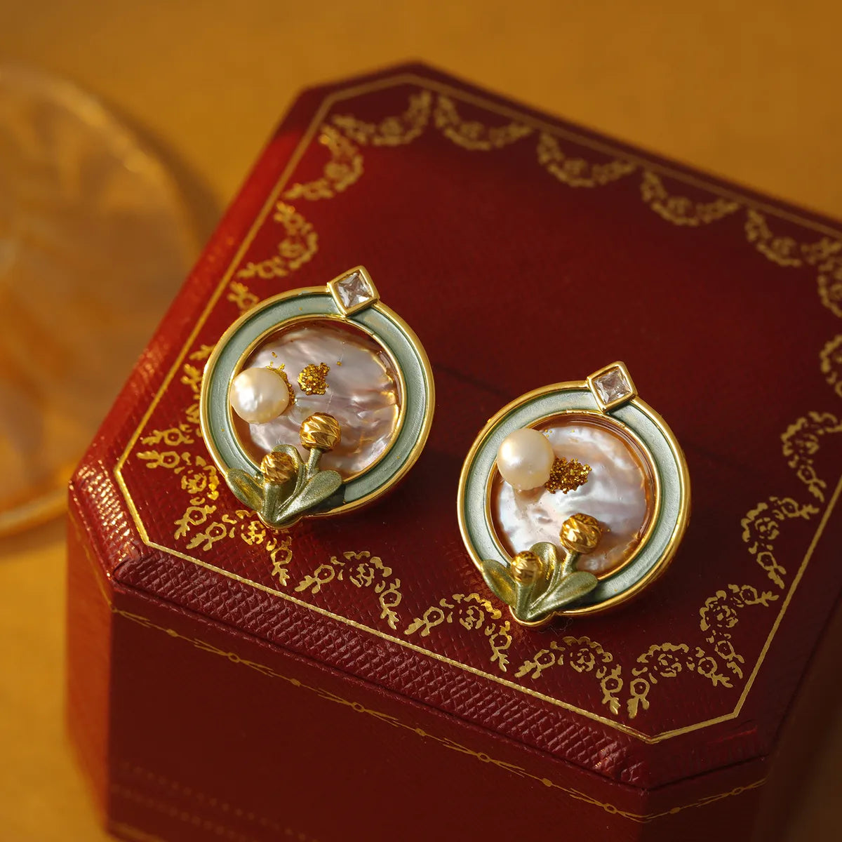 1 Pair Simple Style Commute Flower Plating Inlay Copper Freshwater Pearl Copper Zircon 18K Gold Plated Ear Studs