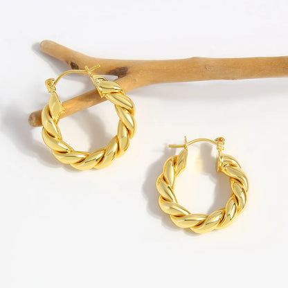 1 Pair Simple Style Commute Geometric Copper 18K Gold Plated Gold Plated Earrings