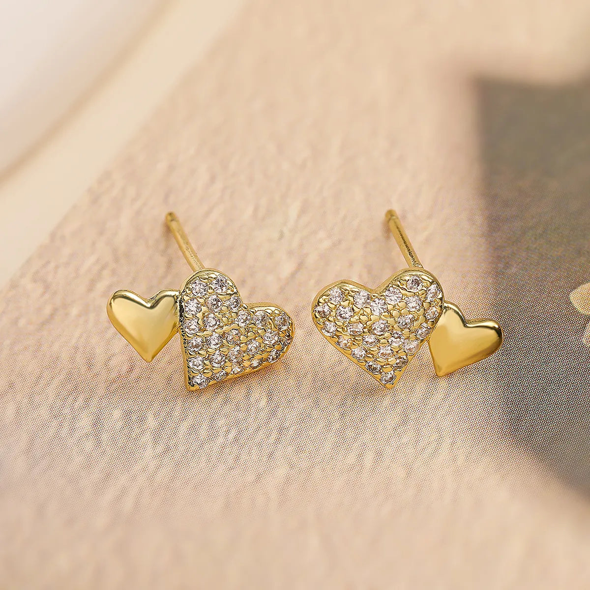 1 Pair Simple Style Commute Heart Shape Plating Inlay Copper Zircon 18K Gold Plated Ear Studs