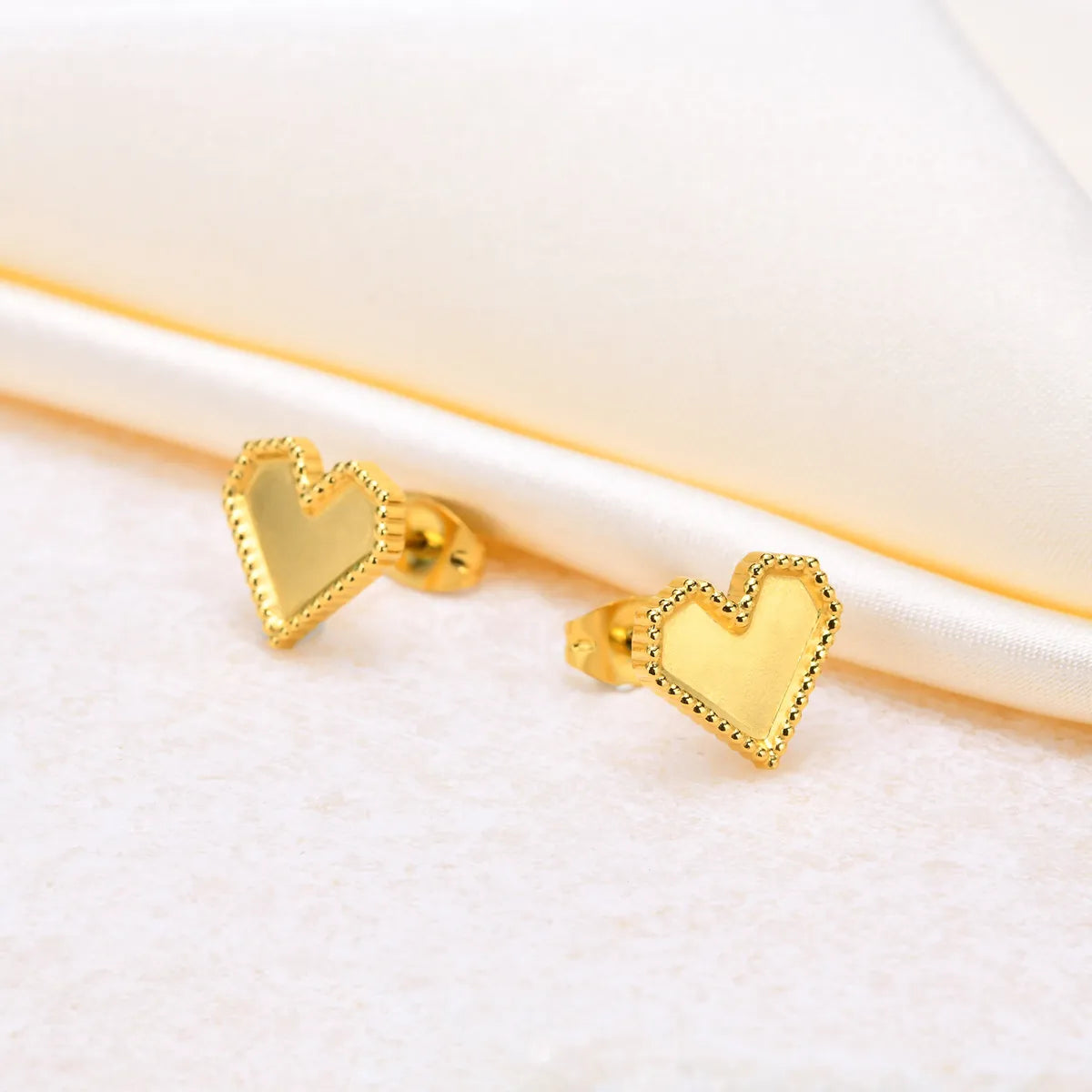 1 Pair Simple Style Commute Heart Shape Stainless Steel Gold Plated Ear Studs