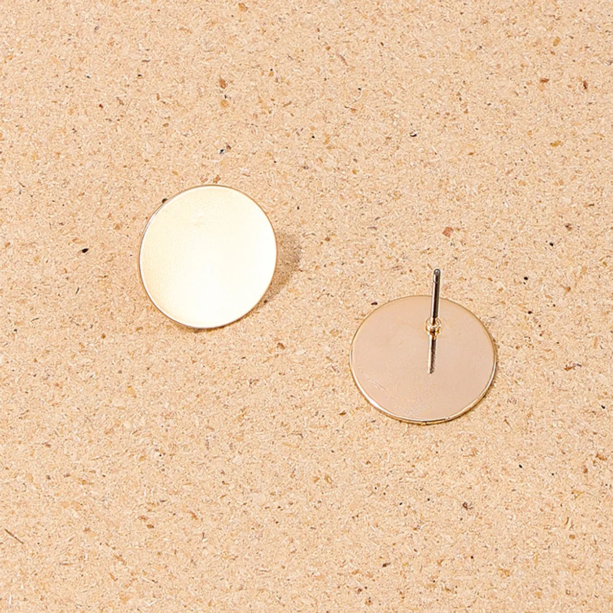 1 Pair Simple Style Commute Oval Alloy Ear Studs