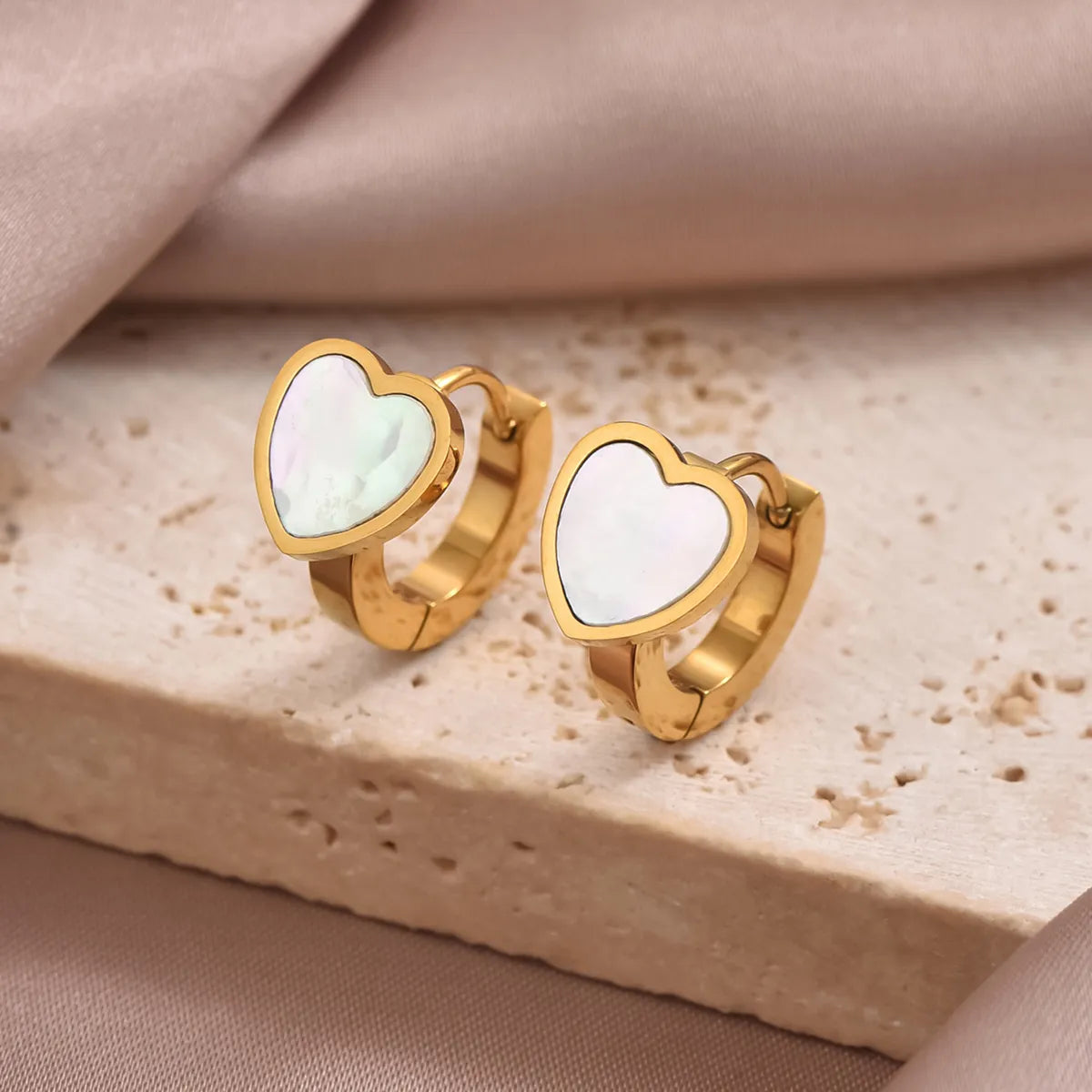 1 Pair Simple Style Commute Round Oval Heart Shape Irregular Plating Inlay Stainless Steel Shell 14k Gold Plated Earrings