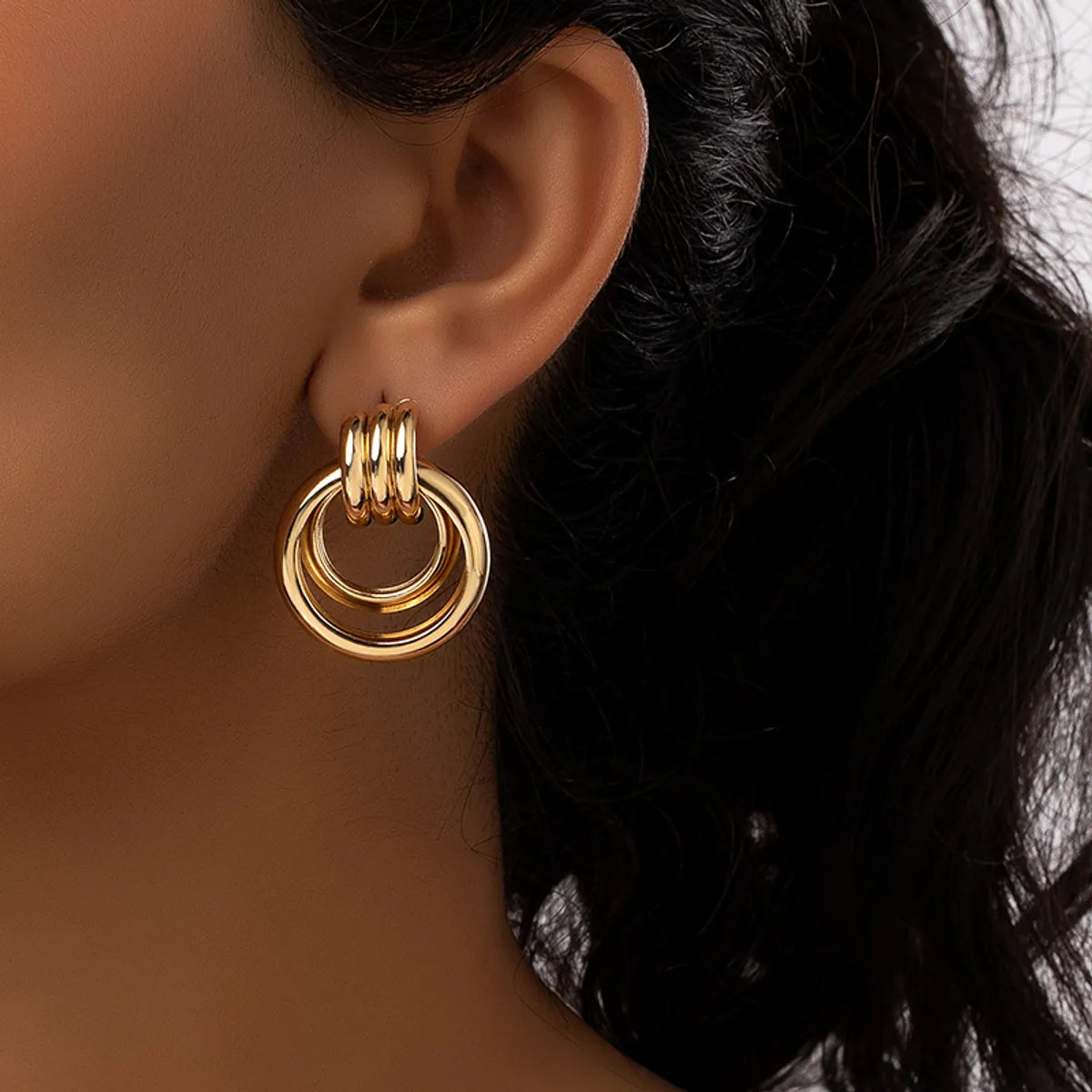 1 Pair Simple Style Commute Round Plating Alloy Drop Earrings