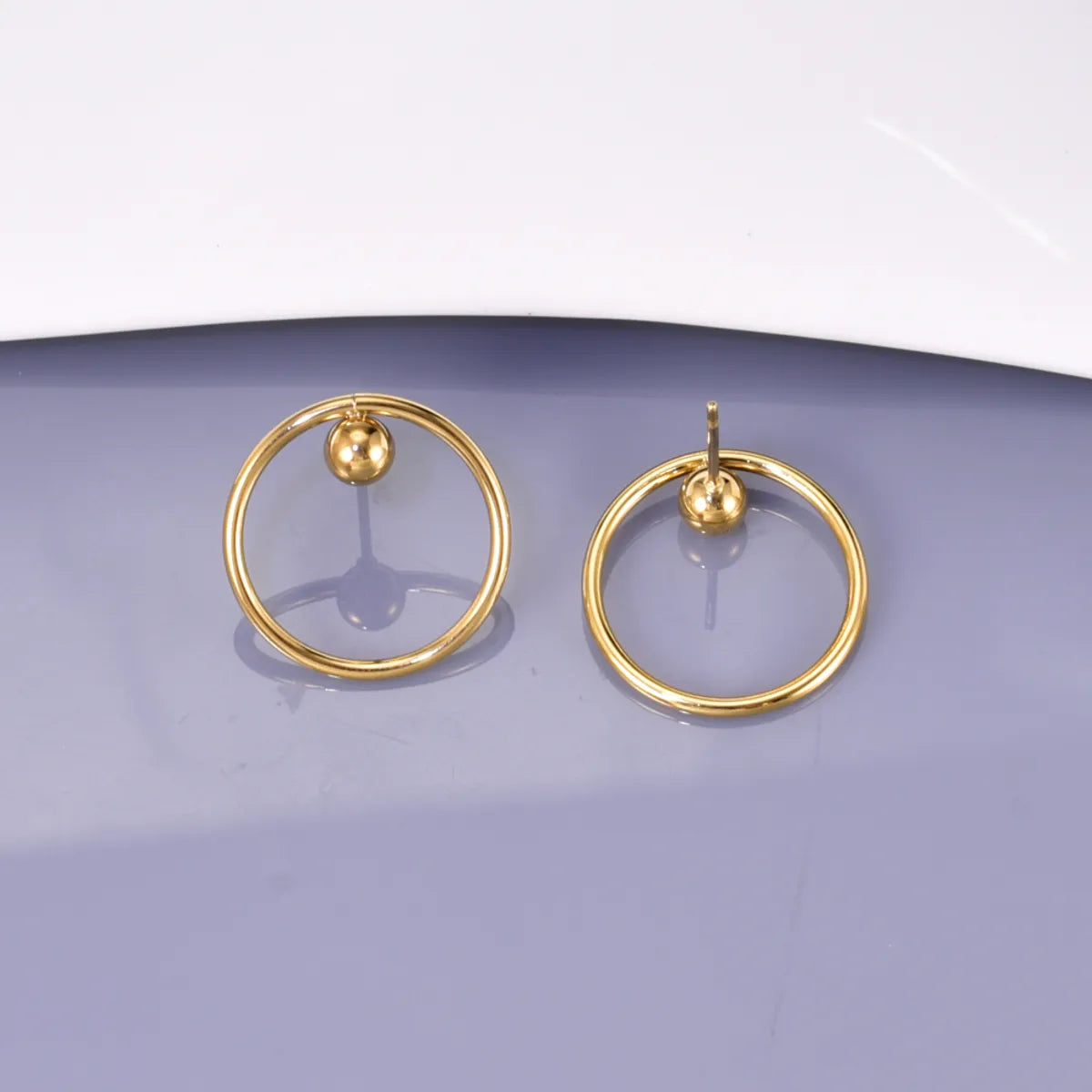 1 Pair Simple Style Commute Solid Color 304 Stainless Steel Titanium Steel 18K Gold Plated Ear Studs