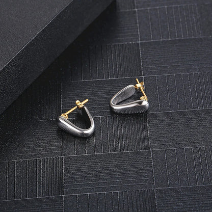 1 Pair Simple Style Commute Solid Color Asymmetrical Plating Titanium Steel Gold Plated Ear Studs