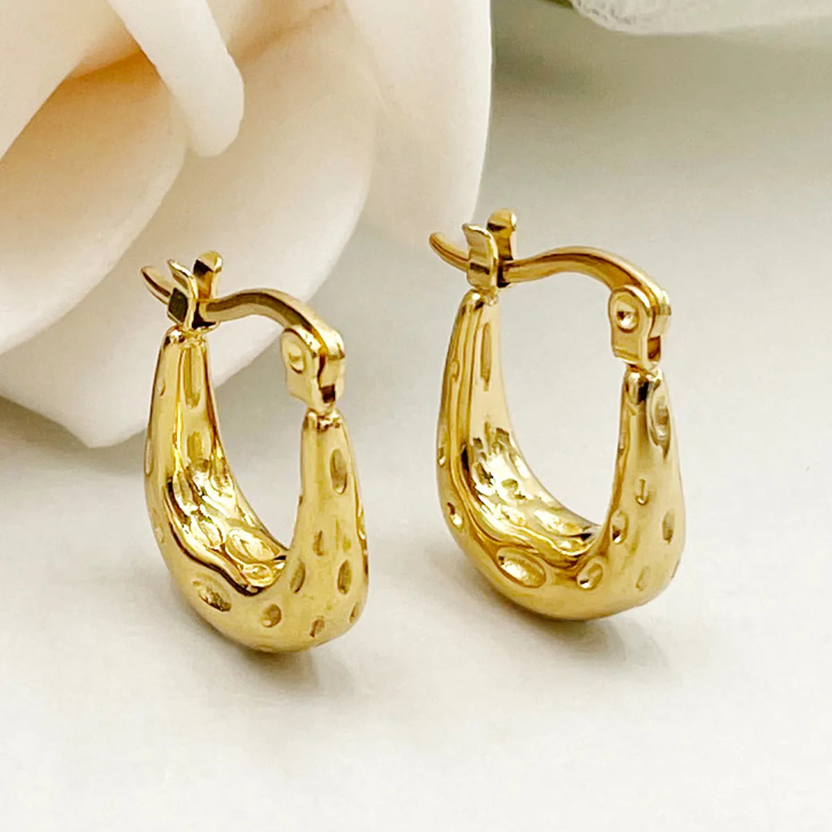 1 Pair Simple Style Commute Solid Color Plating Stainless Steel Gold Plated Earrings