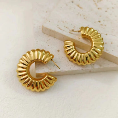 1 Pair Simple Style Commute Spiral Stripe Plating 304 Stainless Steel 18K Gold Plated Ear Studs