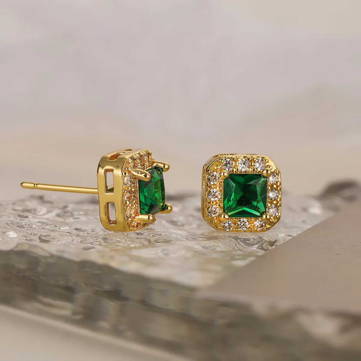 1 Pair Simple Style Commute Square Plating Inlay Copper Zircon 18k Gold Plated Ear Studs