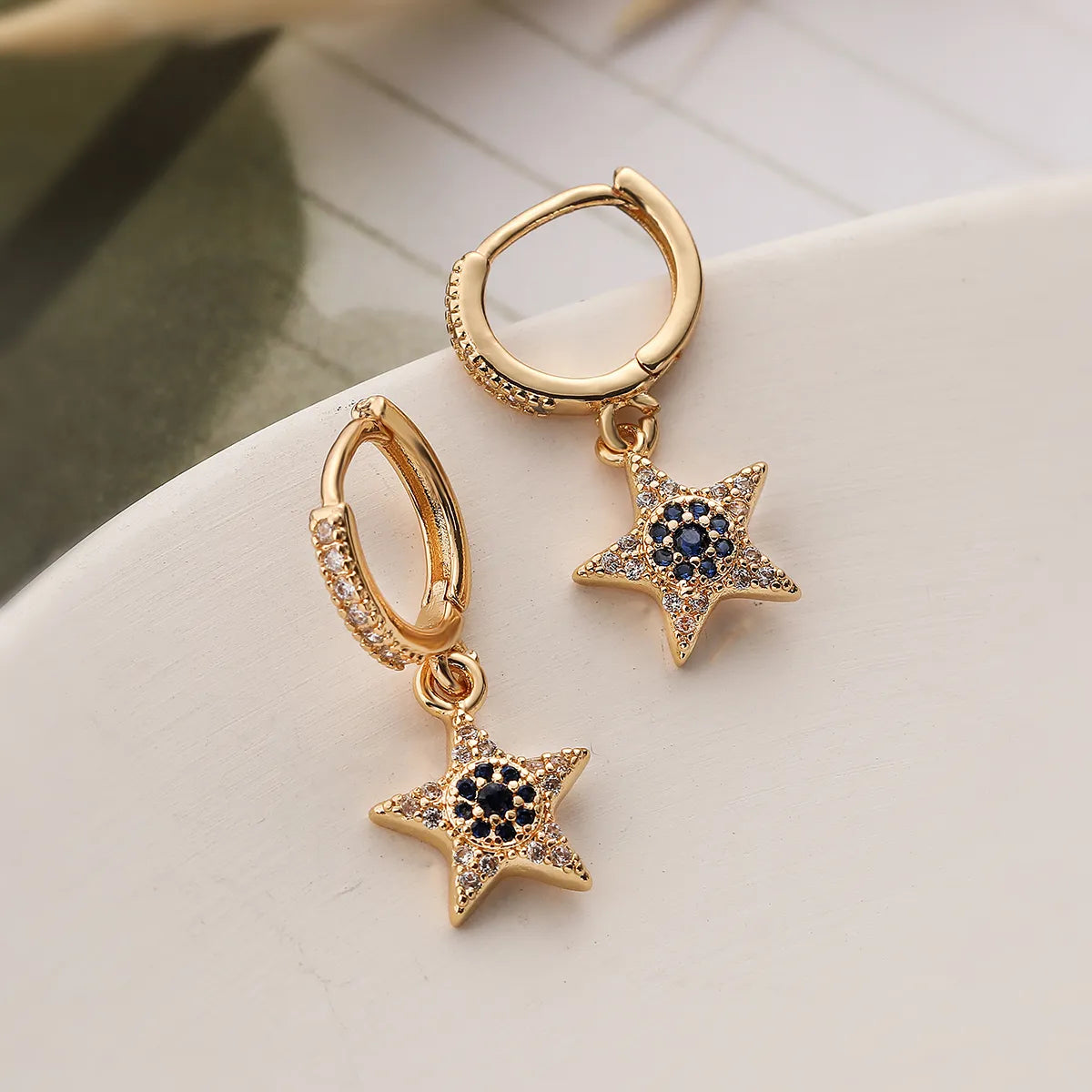 1 Pair Simple Style Commute Star Plating Inlay Copper Zircon 18k Gold Plated Drop Earrings