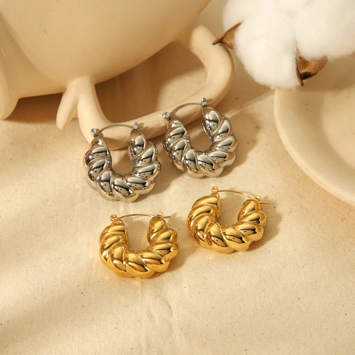 1 Pair Simple Style Commute U Shape Polishing Plating Stainless Steel 18k Gold Plated Earrings