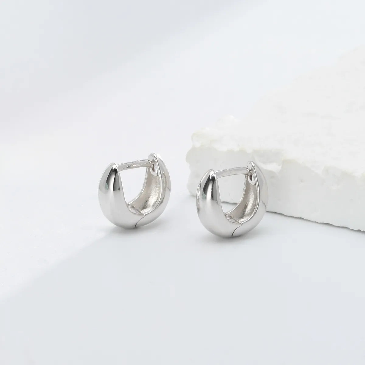 1 Pair Simple Style Commute U Shape Plating Sterling Silver White Gold Plated Gold Plated Earrings