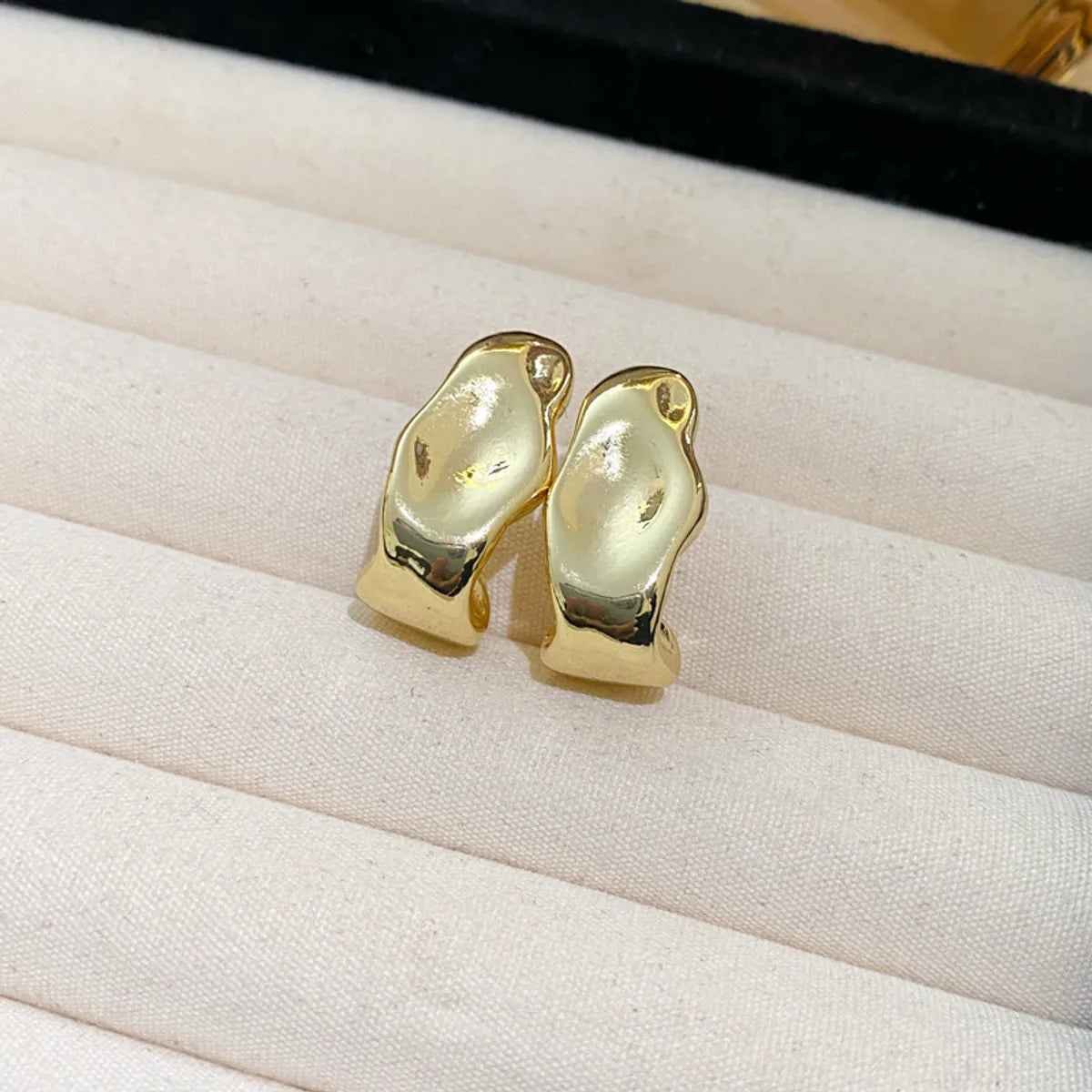 1 Pair Simple Style Commute Water Droplets Plating Alloy Gold Plated Ear Studs