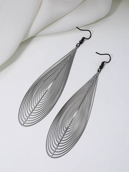 1 Pair Simple Style Commute Water Droplets Solid Color Hollow Out Stainless Steel Drop Earrings