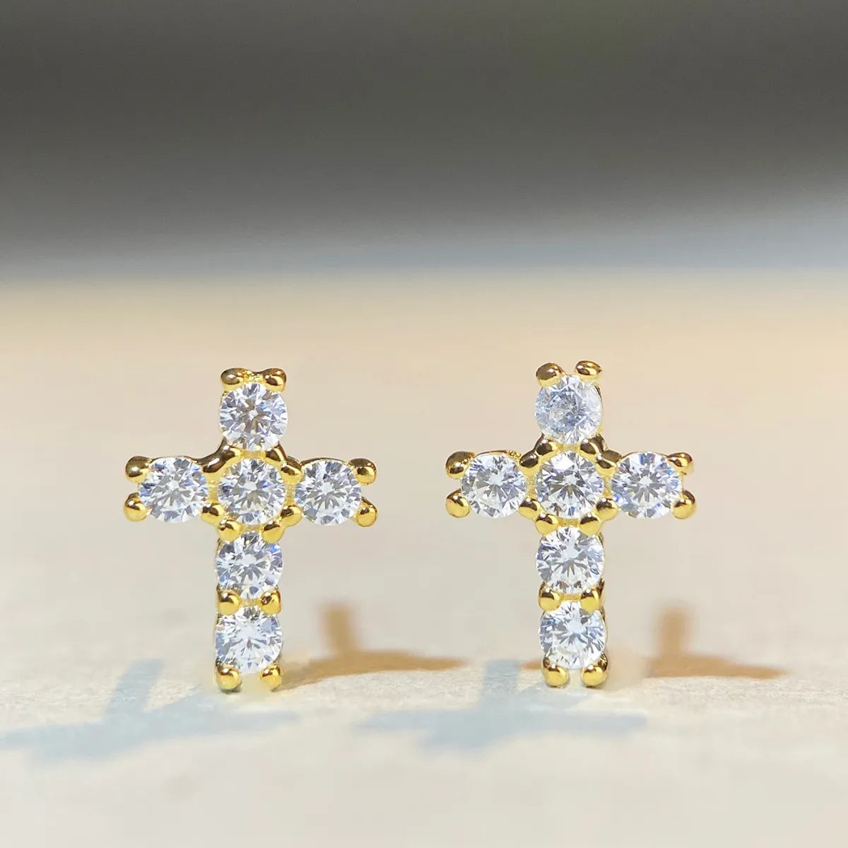 Simple Style Cross Sterling Silver Inlay Moissanite Ear Studs