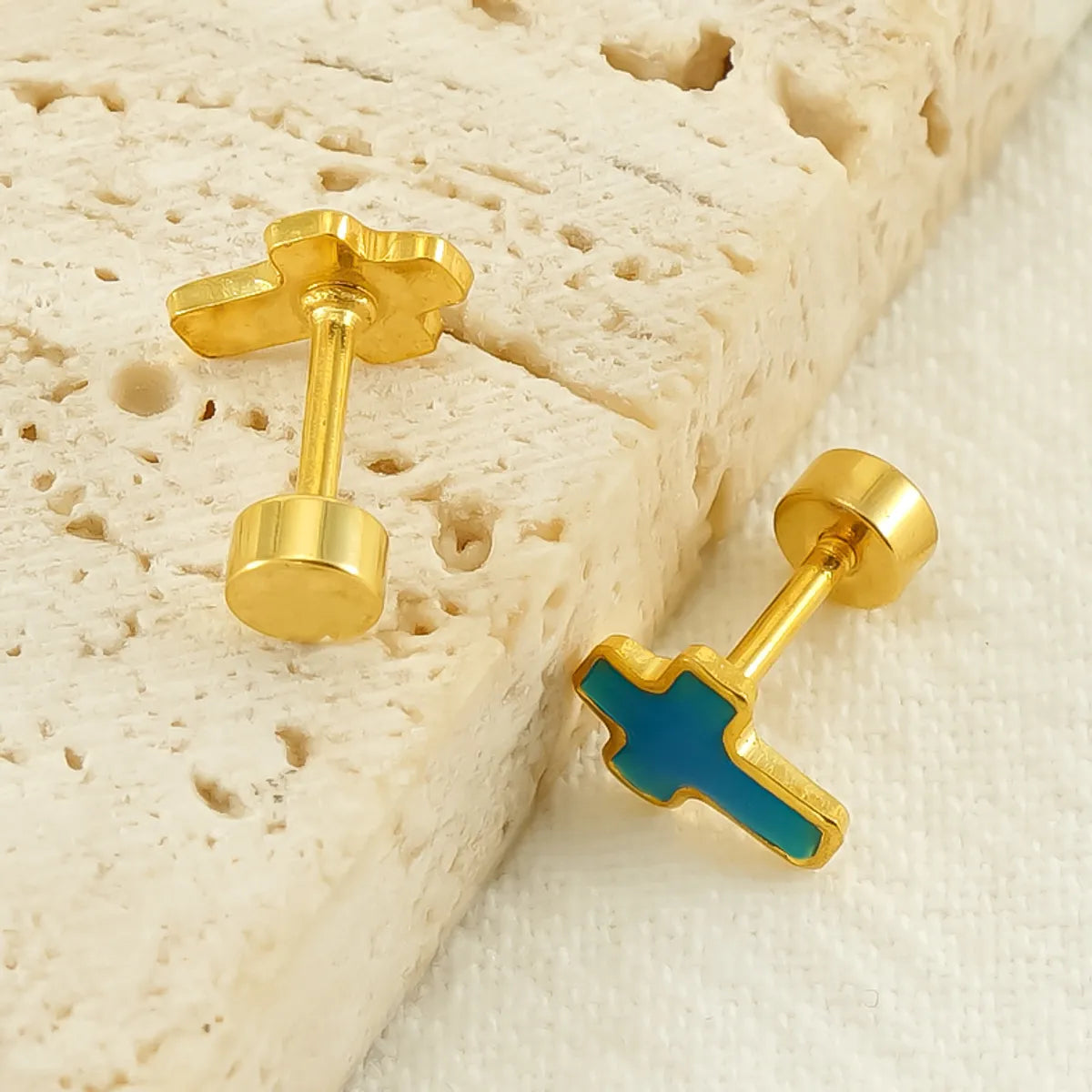 1 Pair Simple Style Cross Polishing Plating Stainless Steel 18k Gold Plated Ear Studs