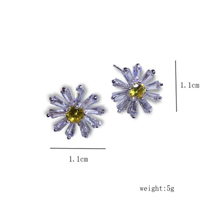 1 Pair Simple Style Daisy Plating Inlay Copper Zircon 18k Gold Plated Ear Studs